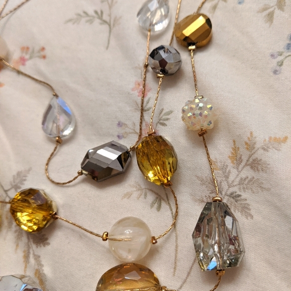 Vibrant layered beaded necklace - Picture 7 of 7